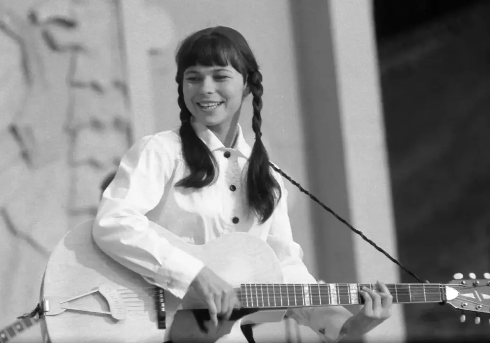 Karin Stanek - Największe przeboje i przewodnik po jej muzyce