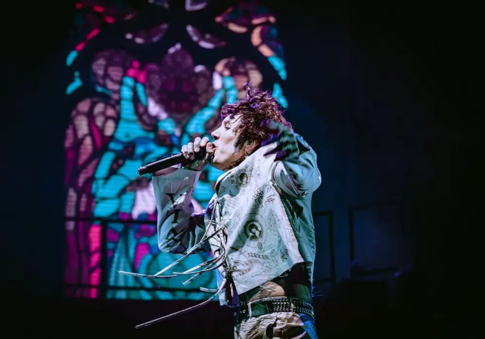 Bring Me the Horizon – Jakie są utwory i recenzje albumu "Sempiternal"?