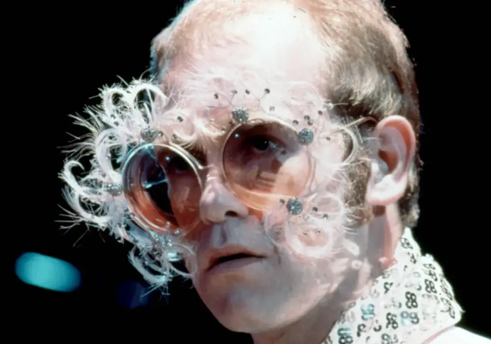 Elton John: 10 fascynujących ciekawostek o muzycznej legendzie