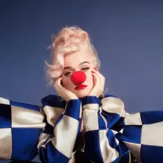 Katy Perry Smile: Album o Nadziei i Przezwyciężaniu Depresji