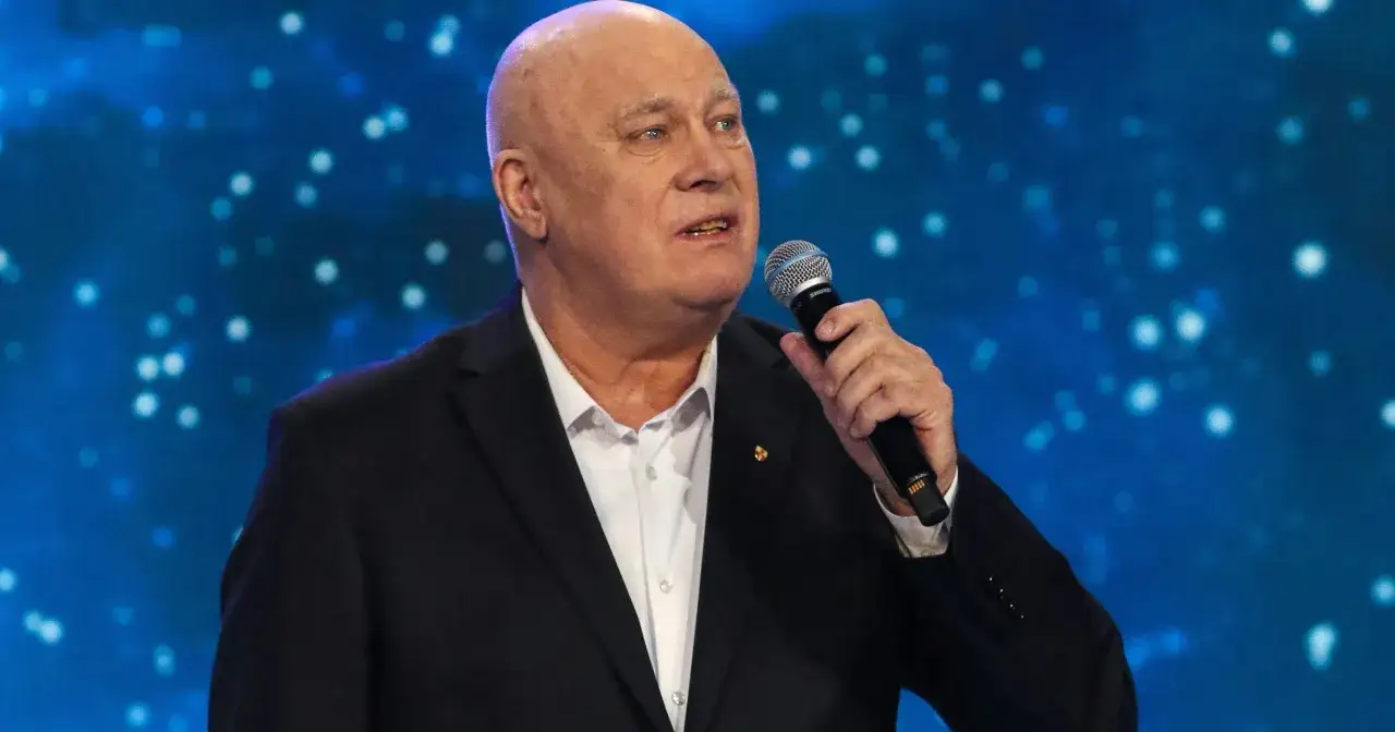 Ryszard Rynkowski śpiewa, a jego piosenki można by ułożyć alfabetycznie.