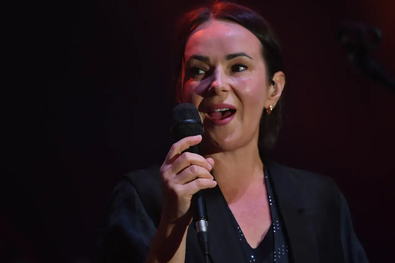 Zdjęcie Kasia Kowalska Nobody: Historia i Znaczenie Kultowego Singla