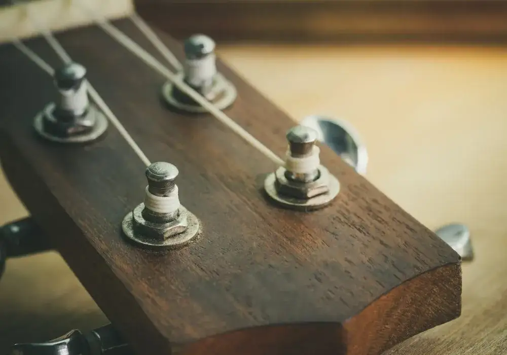 Zdjęcie Jak nastroić ukulele: najlepsze aplikacje i porady dla początkujących