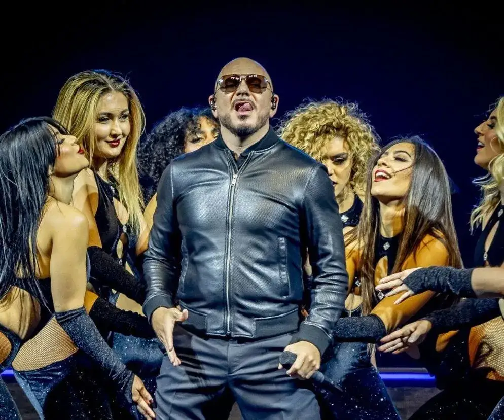Zdjęcie Pitbull – Gdzie odbędzie się trasa koncertowa Pitbulla w 2025 roku?