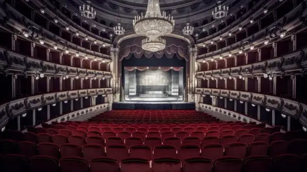 Operetka - co to jest? Historia, charakterystyka i cechy gatunku.