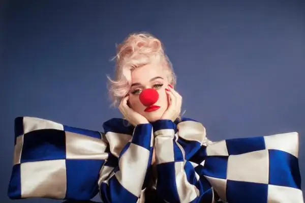 Katy Perry Smile: Album o Nadziei i Przezwyciężaniu Depresji