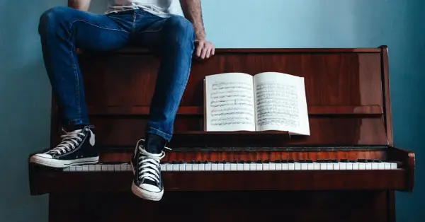 Węgierskie Tańce Liszta – Co wyróżnia tę kompozycję Liszta? Analiza